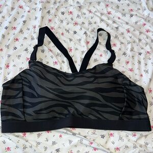 Old Navy Active sports bra